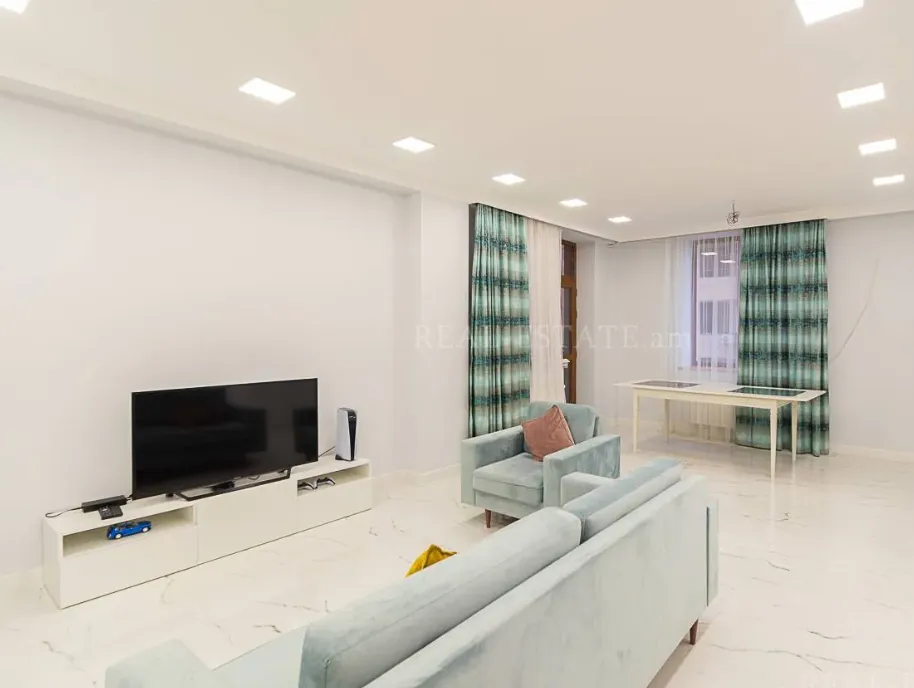 4 bedroom apartment for sale Aram St, Center Yerevan, 159820