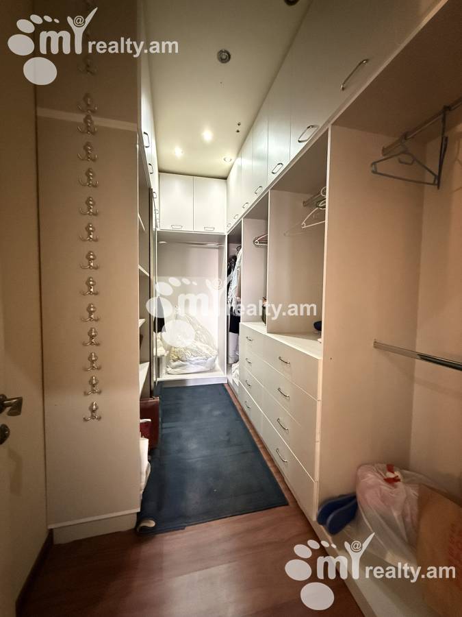 4 bedroom apartment for sale خیابان کِری, عربگیر ایروان, 157620