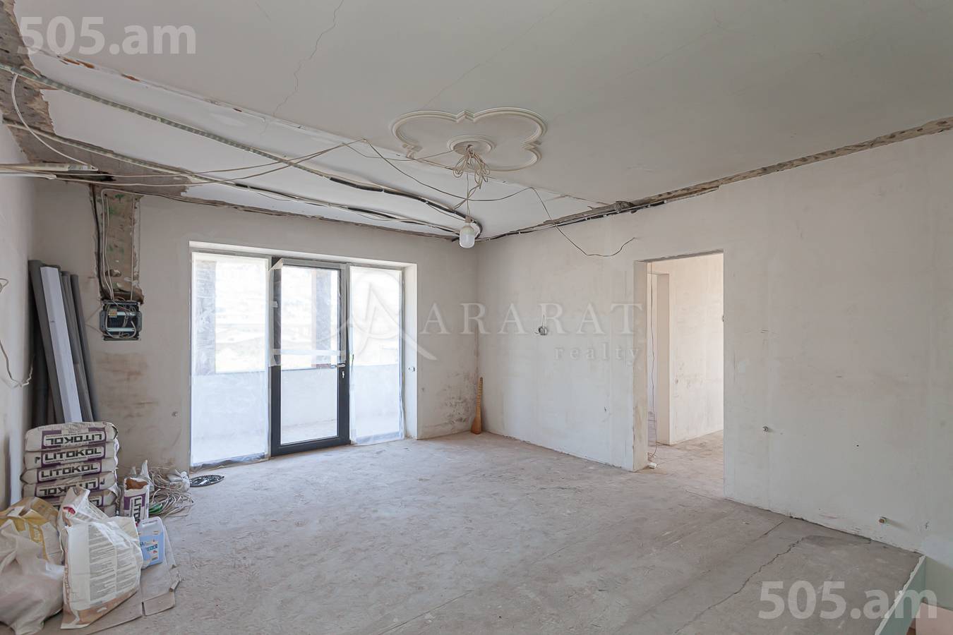 House for sale I. Alikhanyan St, Center Yerevan, 148125