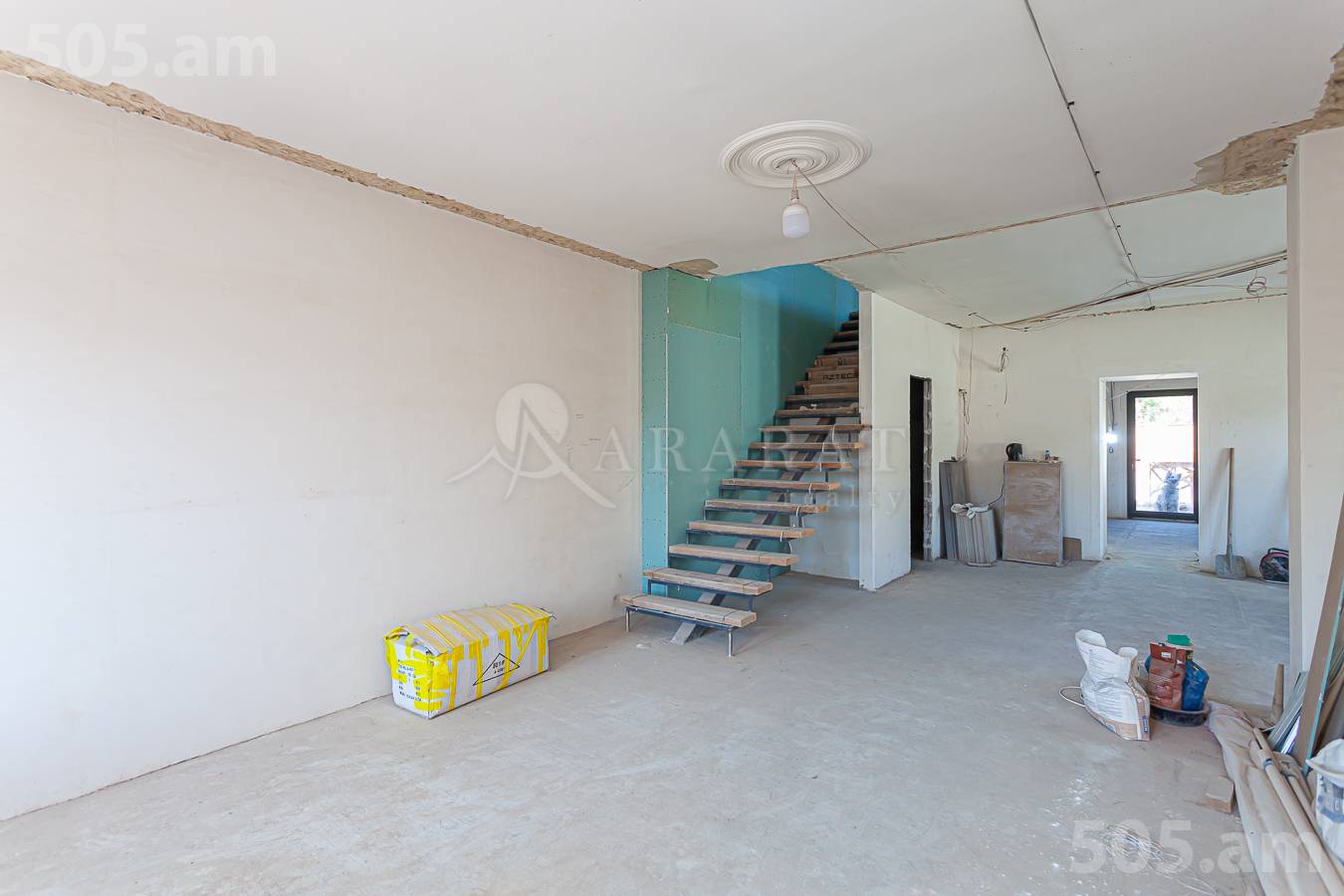 House for sale I. Alikhanyan St, Center Yerevan, 148125