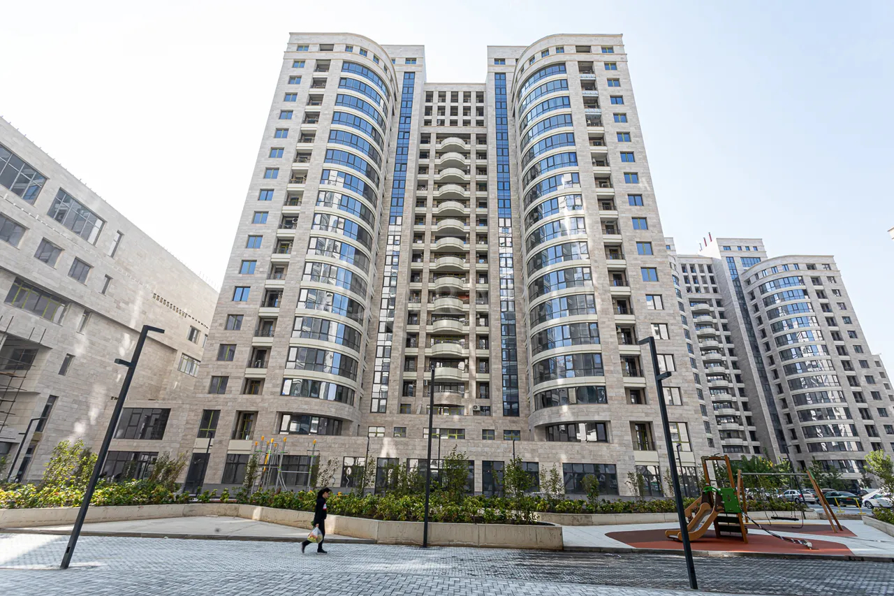 3 bedroom apartment for sale Arshakunyats Ave, Center Yerevan, 157509