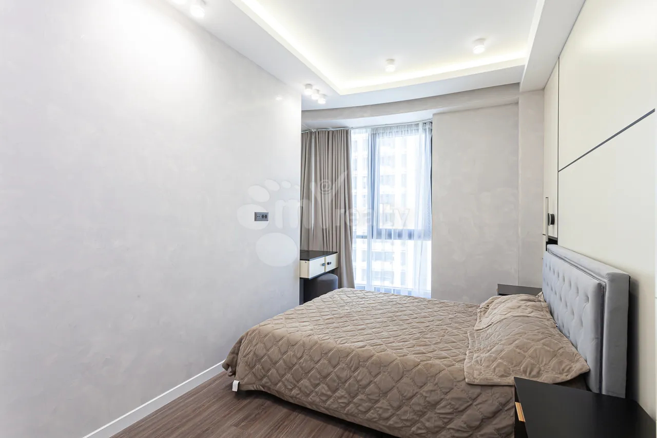 3 bedroom apartment for rent Arshakunyats Ave, Center Yerevan, 161054