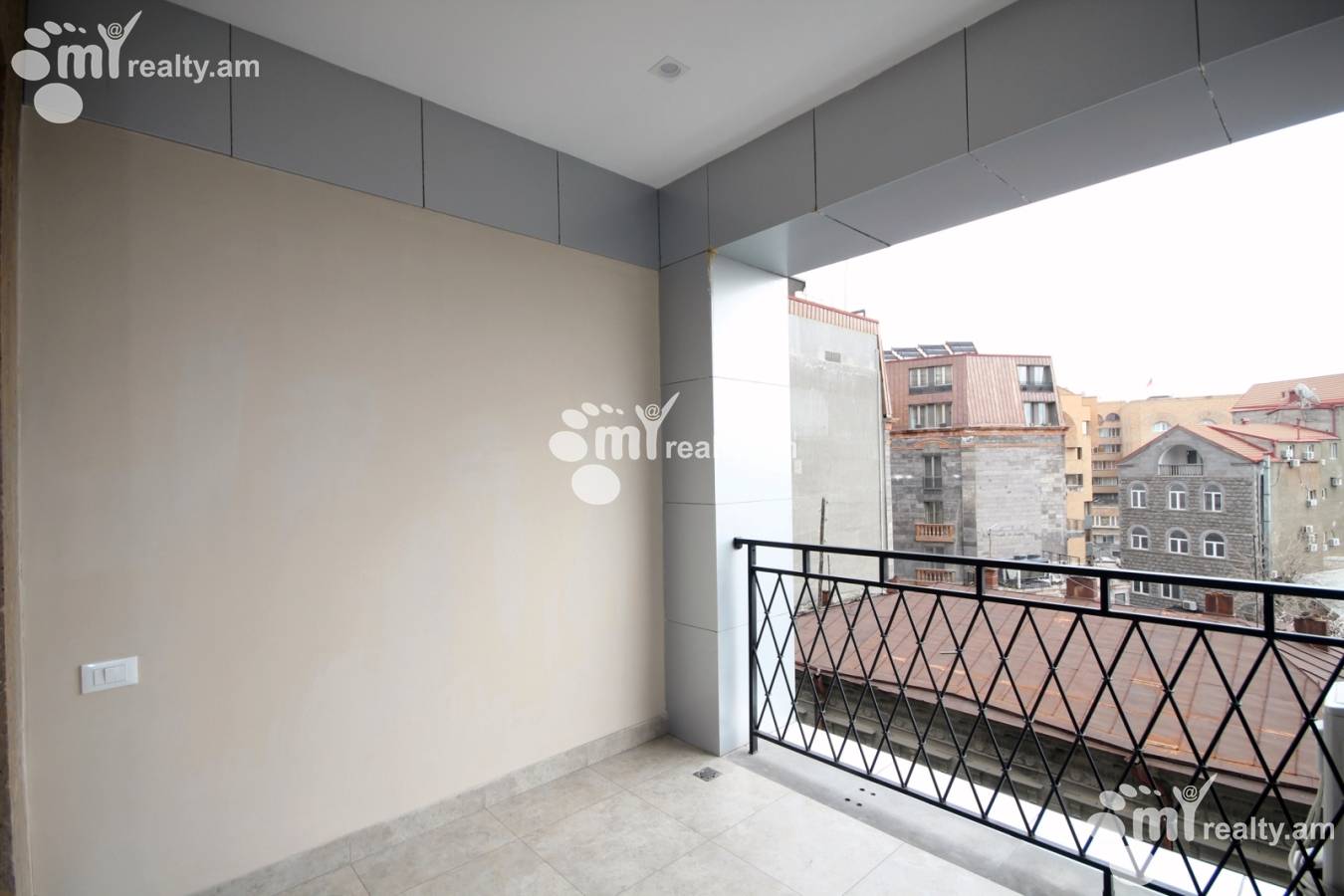 3 bedroom apartment for sale Hanrapetutyan St, Center Yerevan, 159599