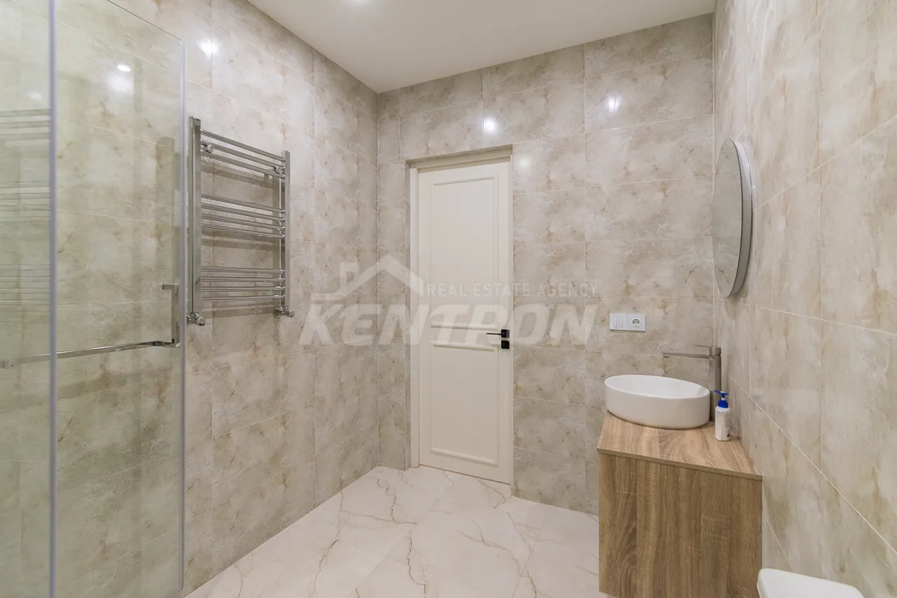 2 bedroom apartment for sale Antarayin St, Center Yerevan, 158744
