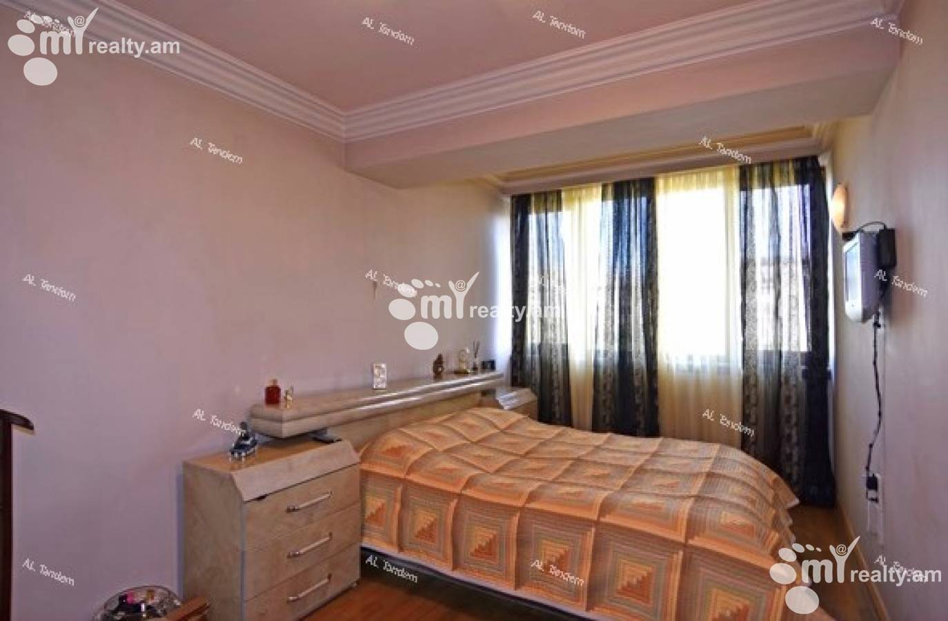 4 bedroom apartment for sale Vardanants St, Center Yerevan, 123214