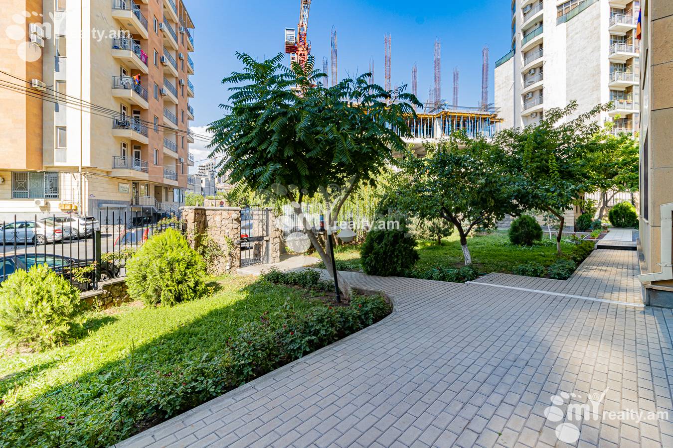 3 bedroom apartment for sale خیابان آنتارایین, مرکز شهر ایروان, 154889