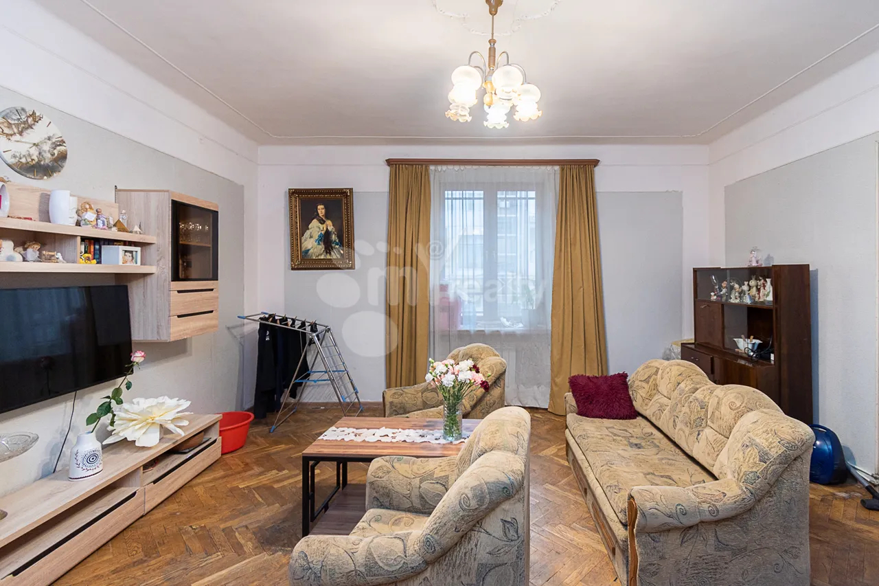 2 bedroom apartment for sale خیابان موسکوویان, مرکز شهر ایروان, 160190
