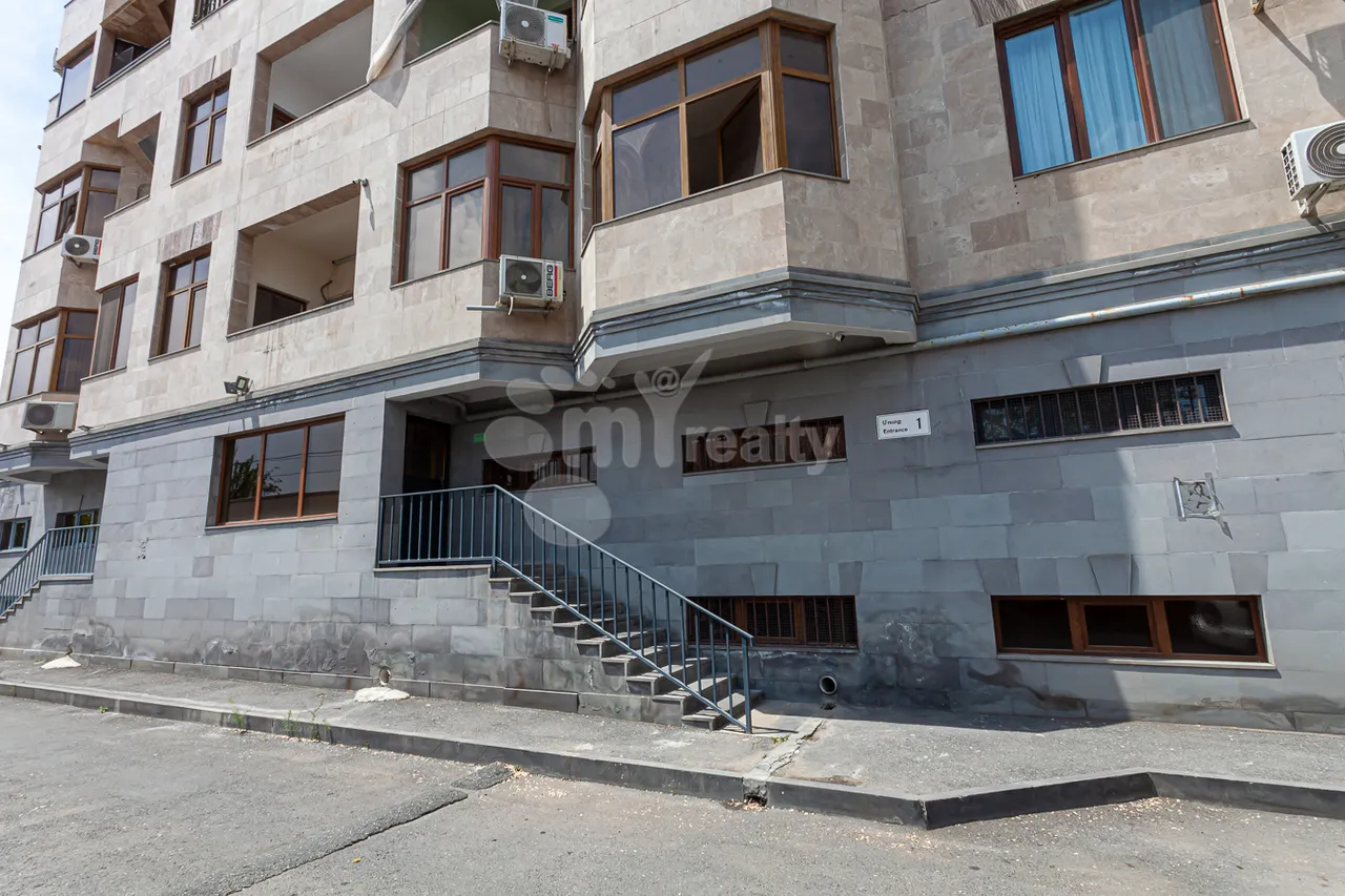 Commercial property for rent V.Papazyan St, Arabkir Yerevan, 160453