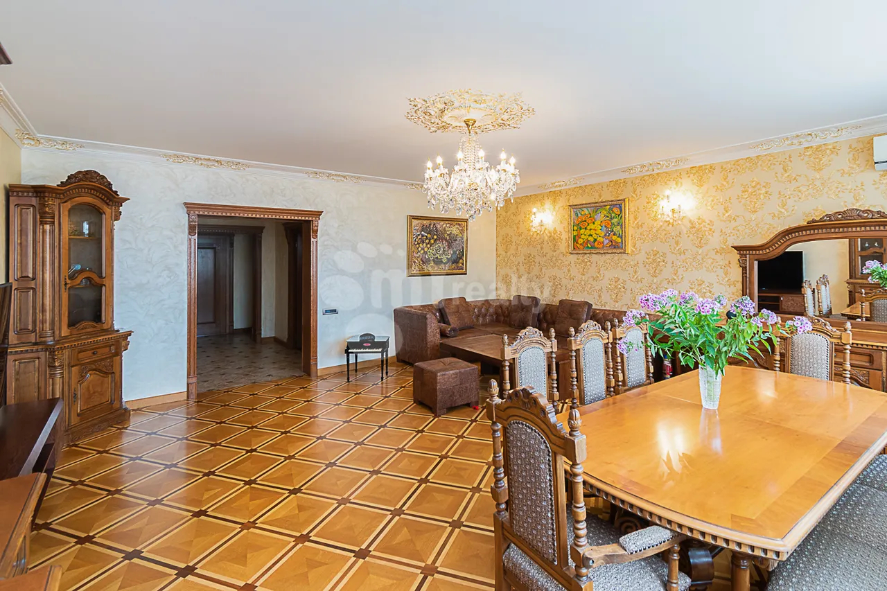 3 bedroom apartment for sale Hambardzumyan St, Arabkir Yerevan, 161263