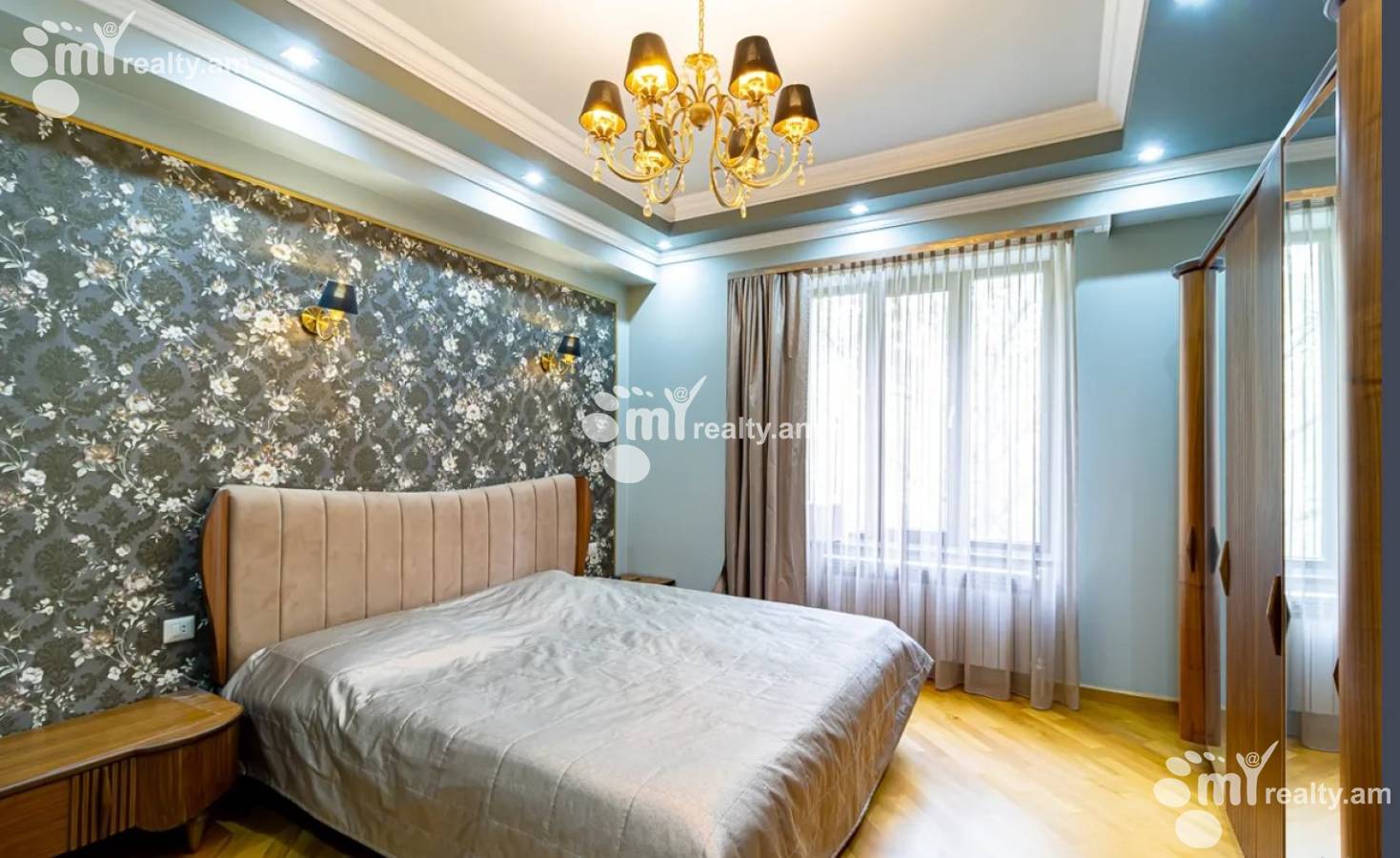 4 bedroom apartment for rent Buzand St, Center Yerevan, 160368