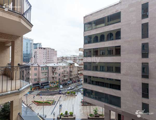 5-senyakanoc-bnakaran-vacharq-Yerevan-Center