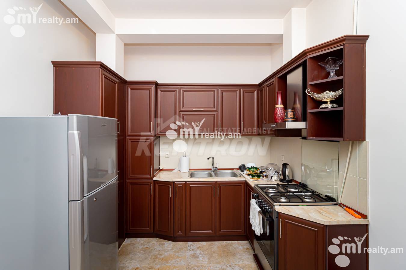 4 bedroom apartment for sale Baghramyan Ave (Kentron), Center Yerevan, 153674