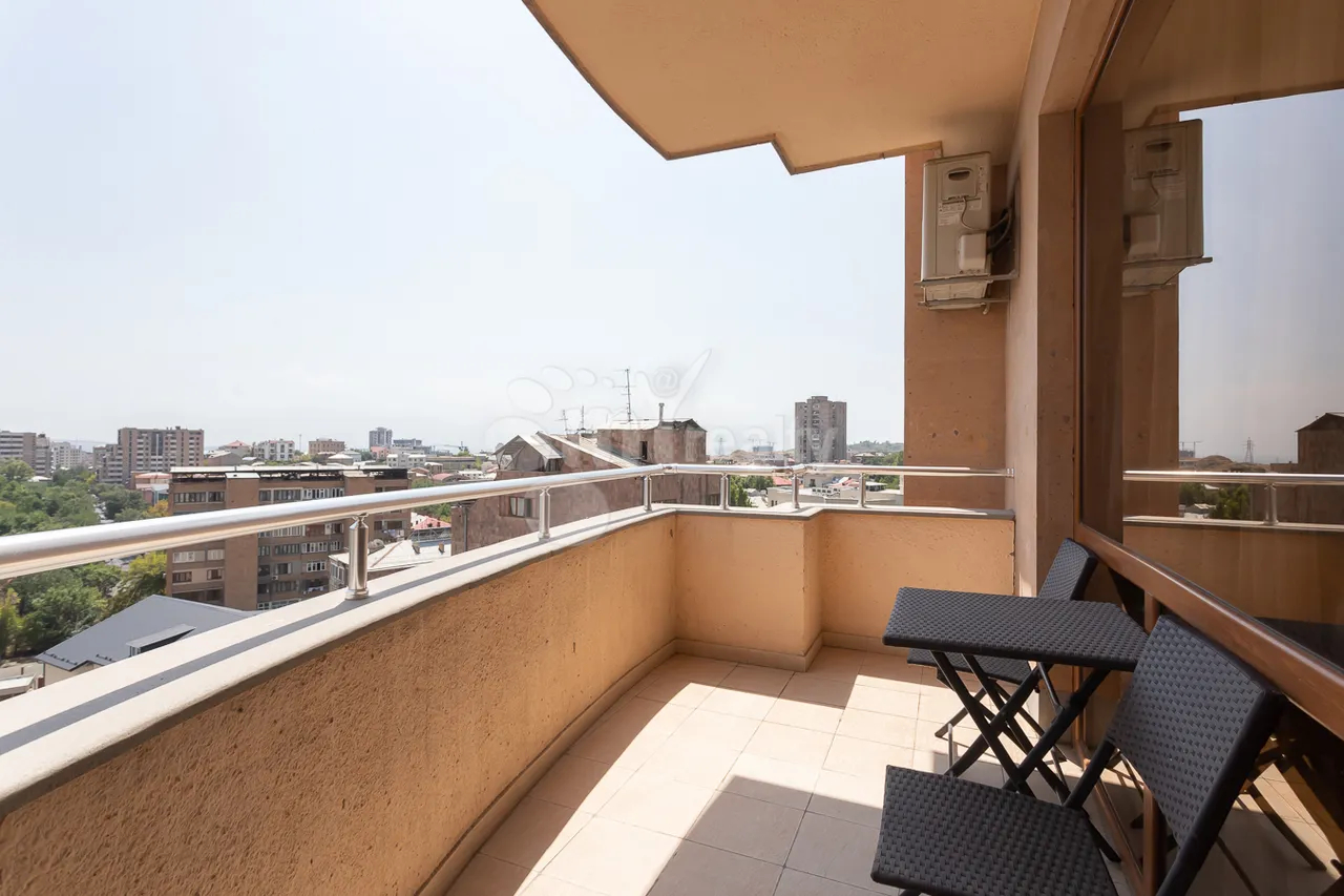 4 bedroom apartment for rent Antarayin St, Center Yerevan, 158534
