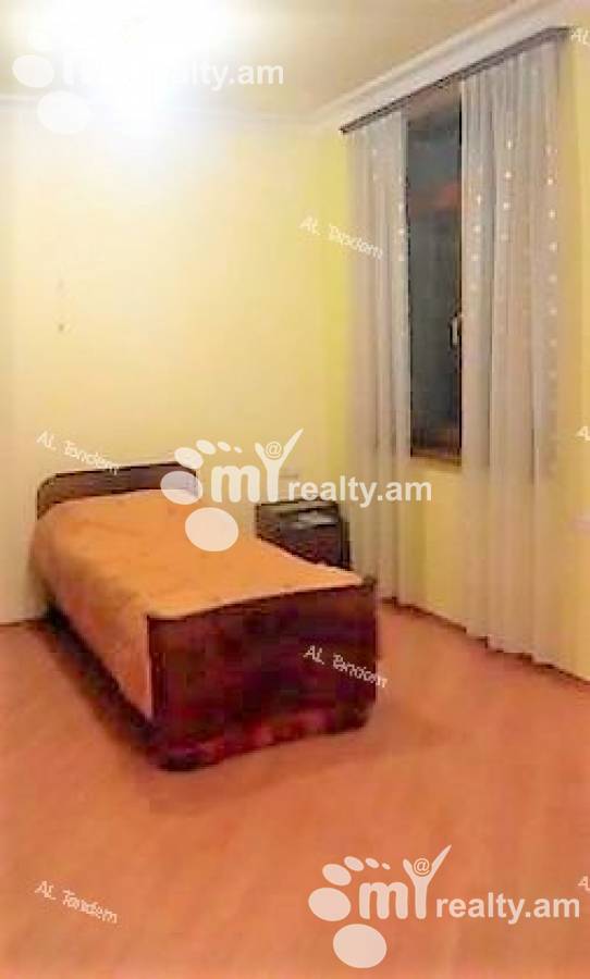 4 bedroom apartment for sale Khanjyan St, Center Yerevan, 122669