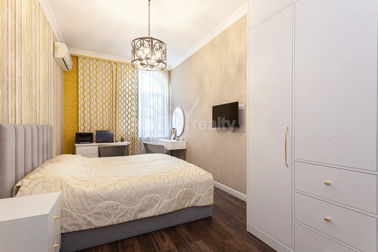 3 bedroom apartment for sale خیابان ماشتوتس, مرکز شهر ایروان, 157546