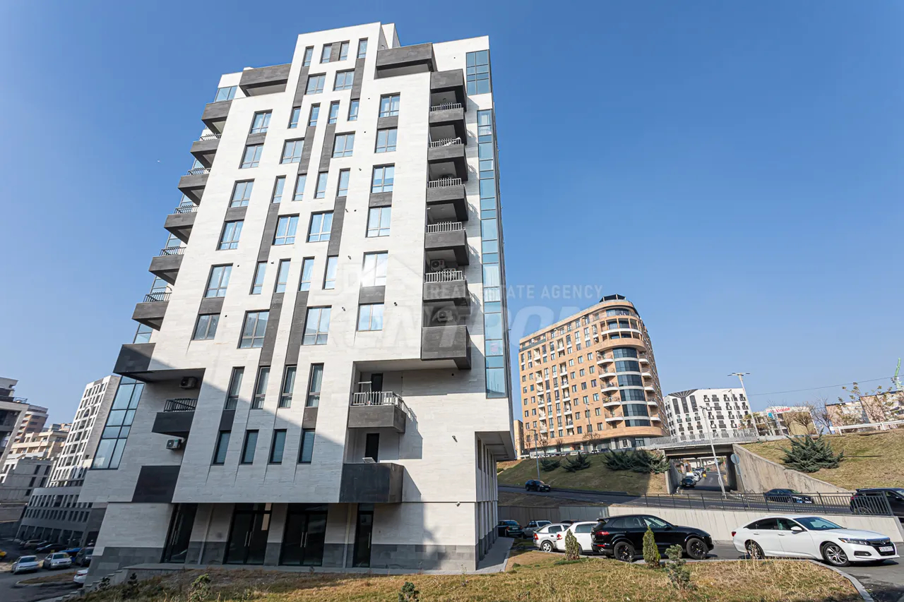 3 bedroom apartment for sale خیابان آنتارایین, مرکز شهر ایروان, 157899