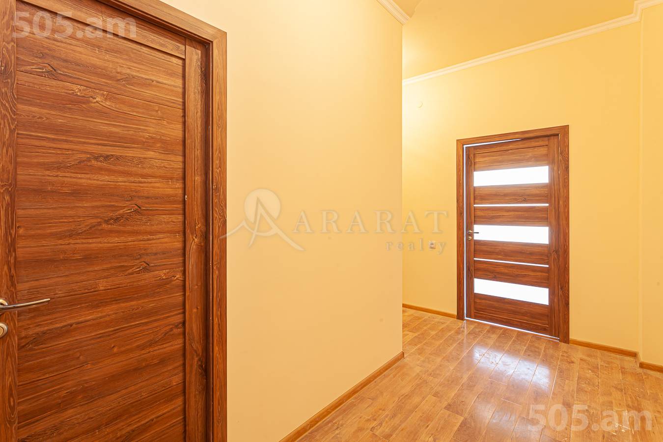 Купить 3 комнатную квартиру М․ Мелконян ул, Центр Ереван, 153100