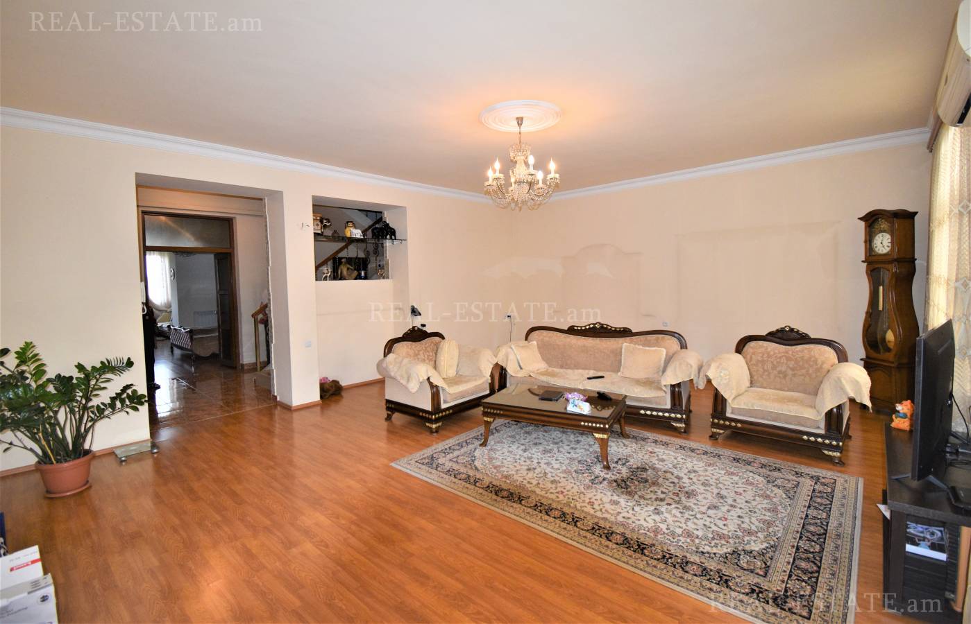 6 bedroom apartment for sale خیابان کیِفیان, عربگیر ایروان, 122919