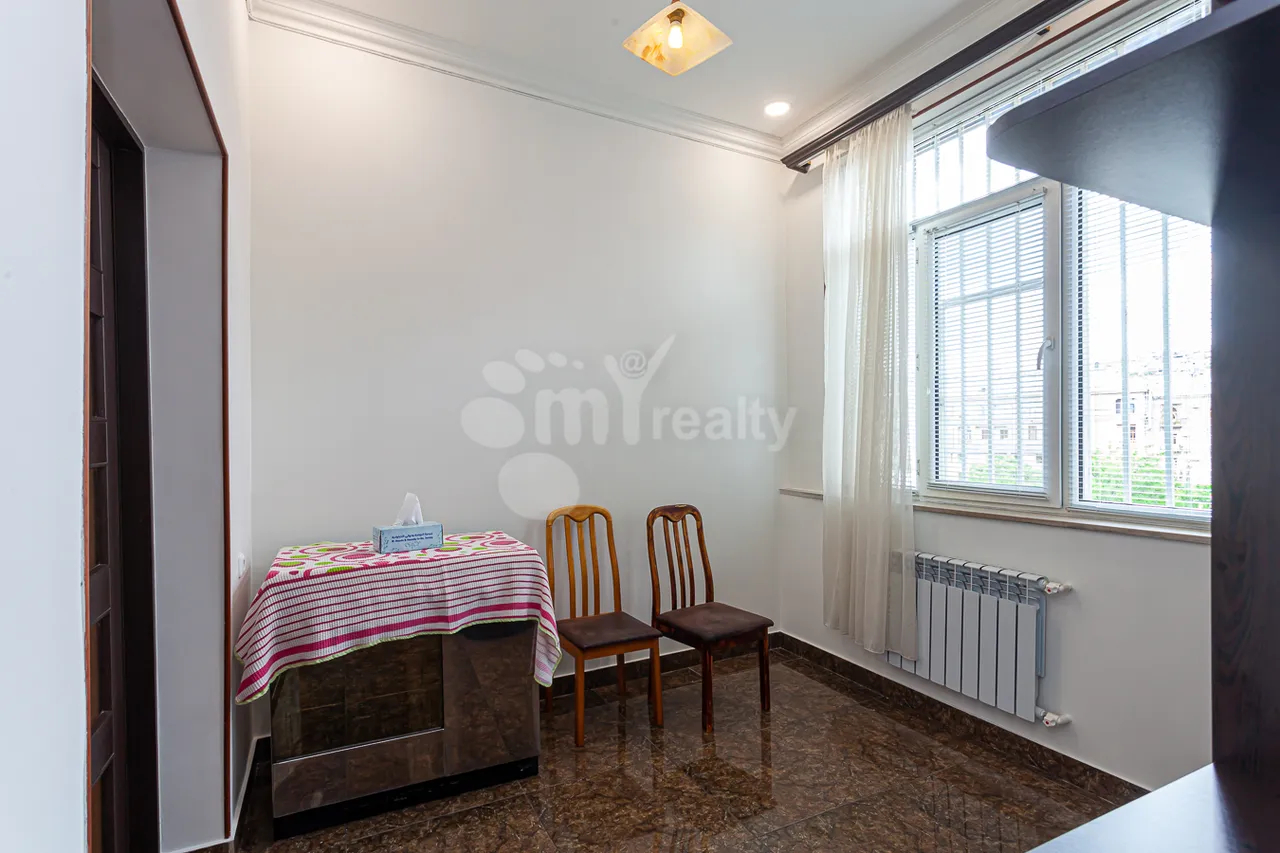 3 bedroom apartment for sale Tigran Mets Ave, Center Yerevan, 160651