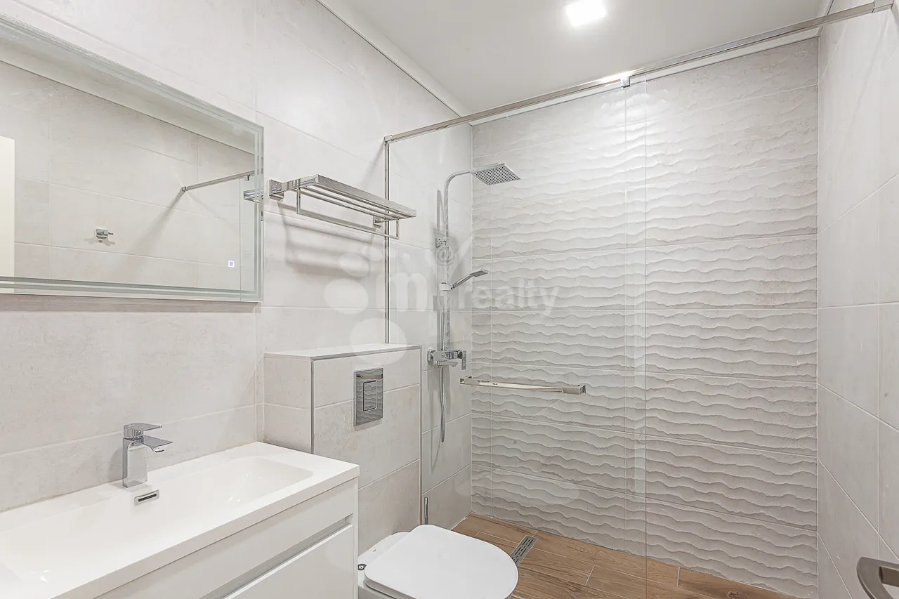 4 սենյականոց բնակարան վարձով Բուզանդի փող, Կենտրոն Երևան, 158869