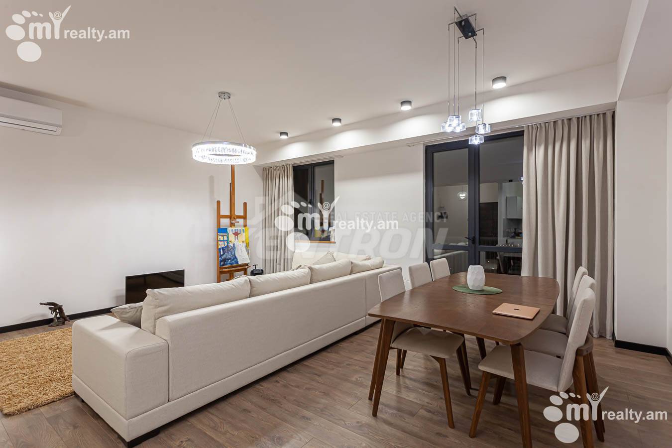 4 bedroom apartment for sale خیابان رُستُم, مرکز شهر ایروان, 153661