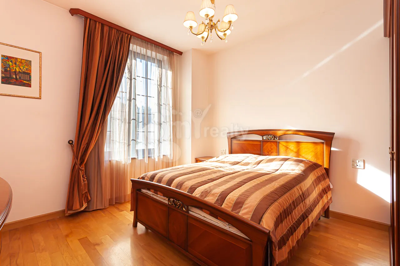 4 bedroom apartment for sale D. Demirchyan St, Center Yerevan, 161661