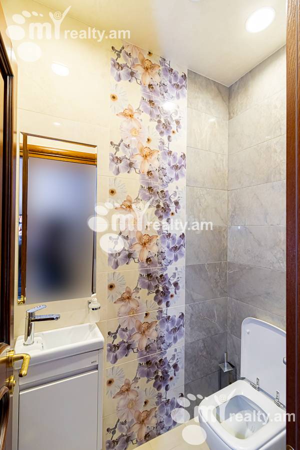 House for sale G 1 dis., Ajapnyak Yerevan, 154562