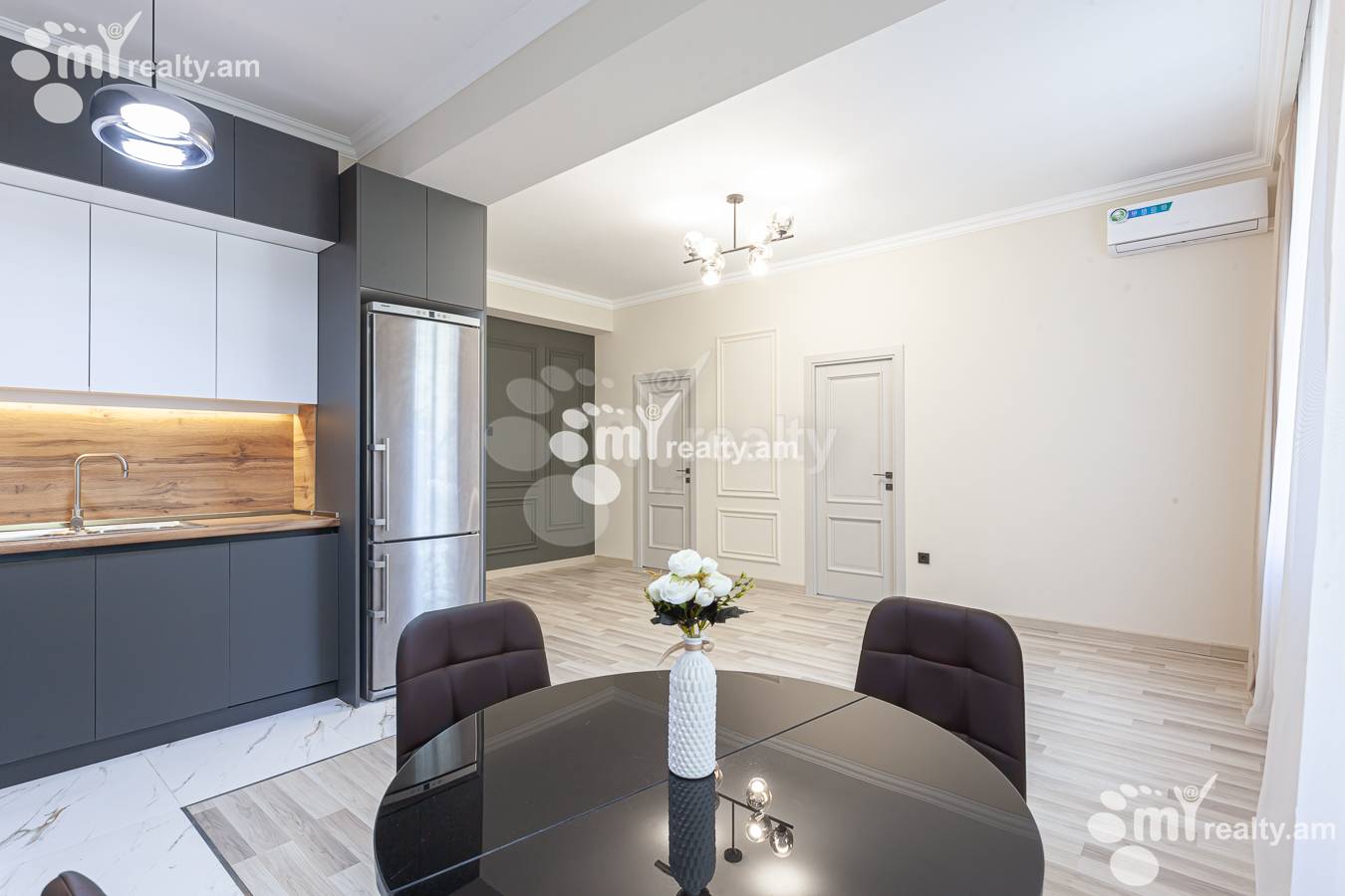 4 սենյականոց բնակարան  Լենինգրադյան փող, Աջափնյակ Երևան, 155473