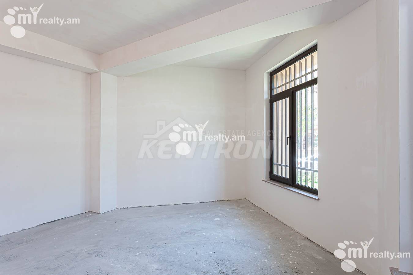 3 bedroom apartment for sale Antarayin, G. Gasparyan street, Center Yerevan, 154766