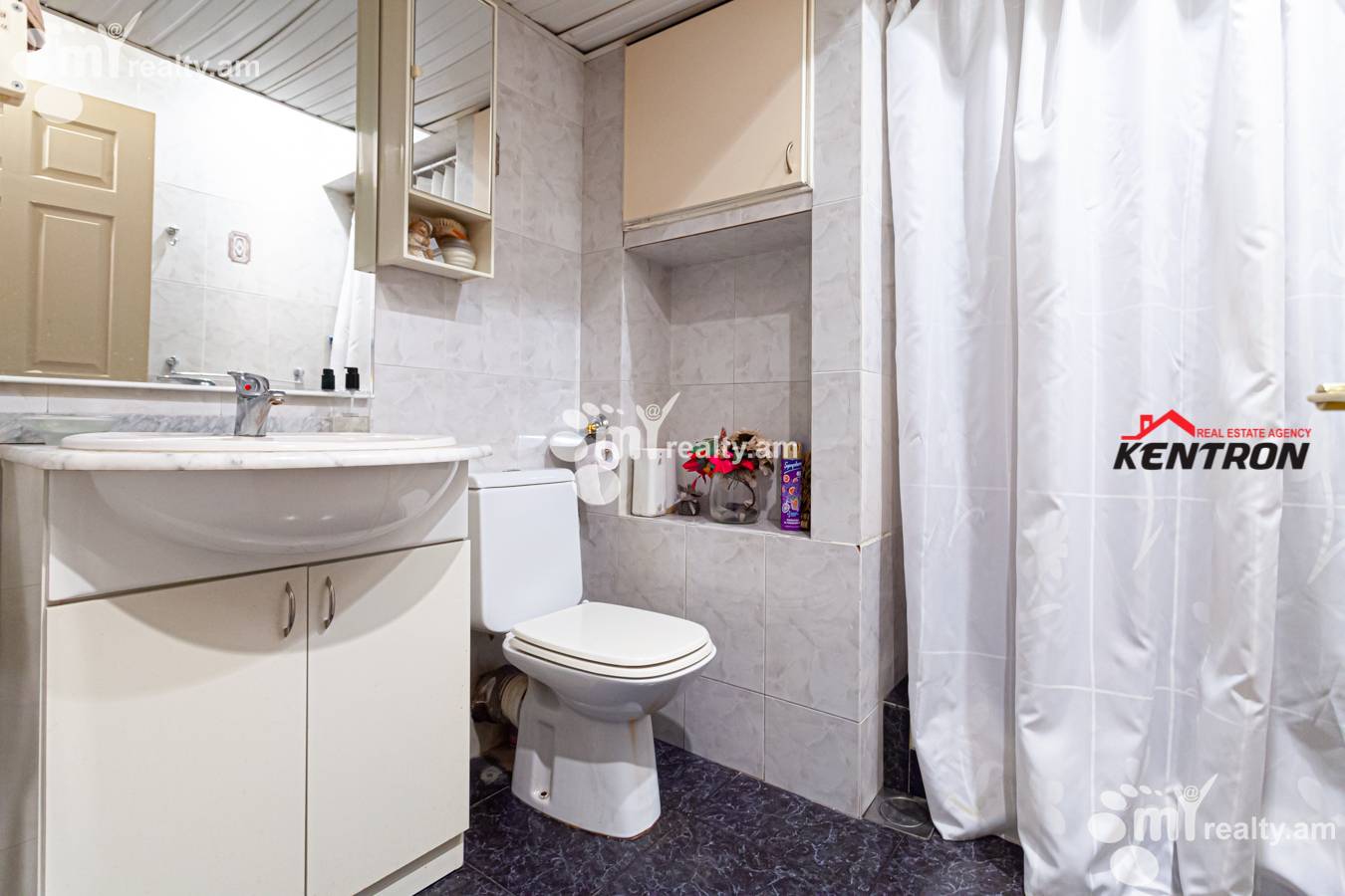 4 սենյականոց բնակարան  Սայաթ-Նովայի պող, Կենտրոն Երևան, 129910