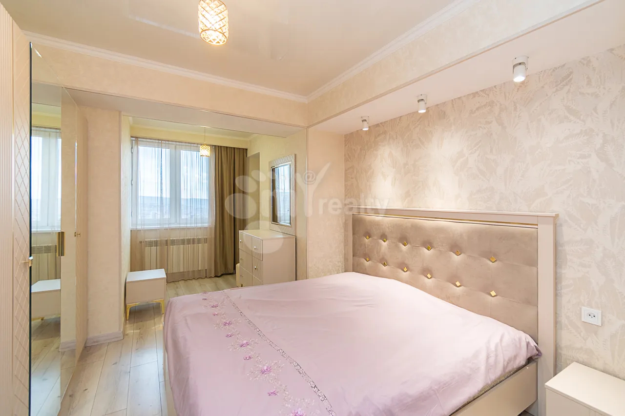 3 bedroom apartment for sale A. Avetisyan St, Arabkir Yerevan, 161276