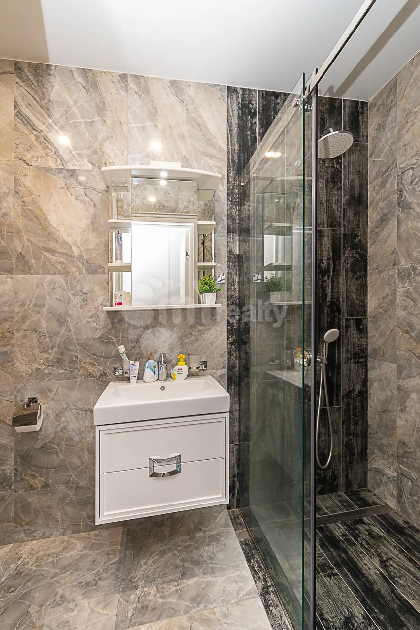 5 bedroom apartment for sale Tsitsernakaberd Highway, Center Yerevan, 161498