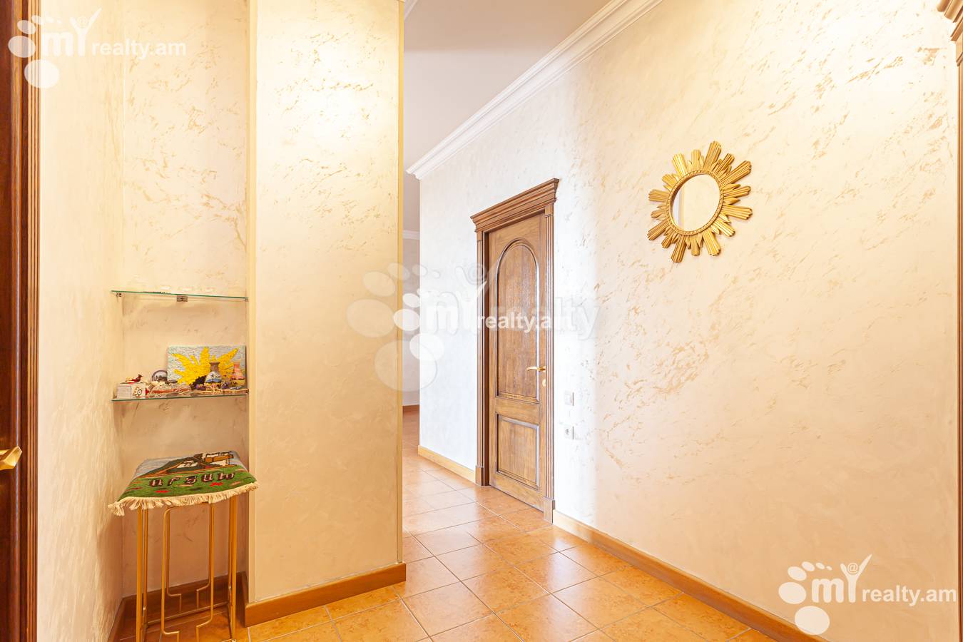 3 սենյականոց բնակարան  Սայաթ-Նովայի պող, Կենտրոն Երևան, 155779