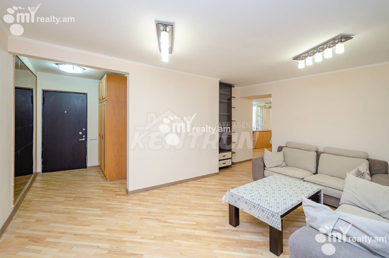 3 bedroom apartment for rent Mashtots Ave, Center Yerevan, 153111