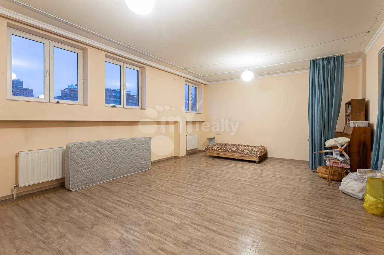 3 bedroom apartment for sale Teryan St, Center Yerevan, 159608