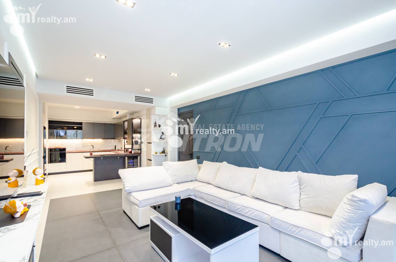 3 bedroom apartment for sale Paronyan St, Center Yerevan, 155557