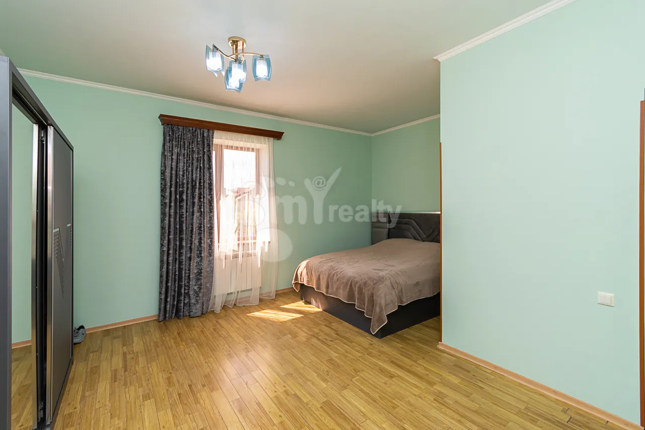 House for sale Melqumov St, Adjapnyak Yerevan, 160638