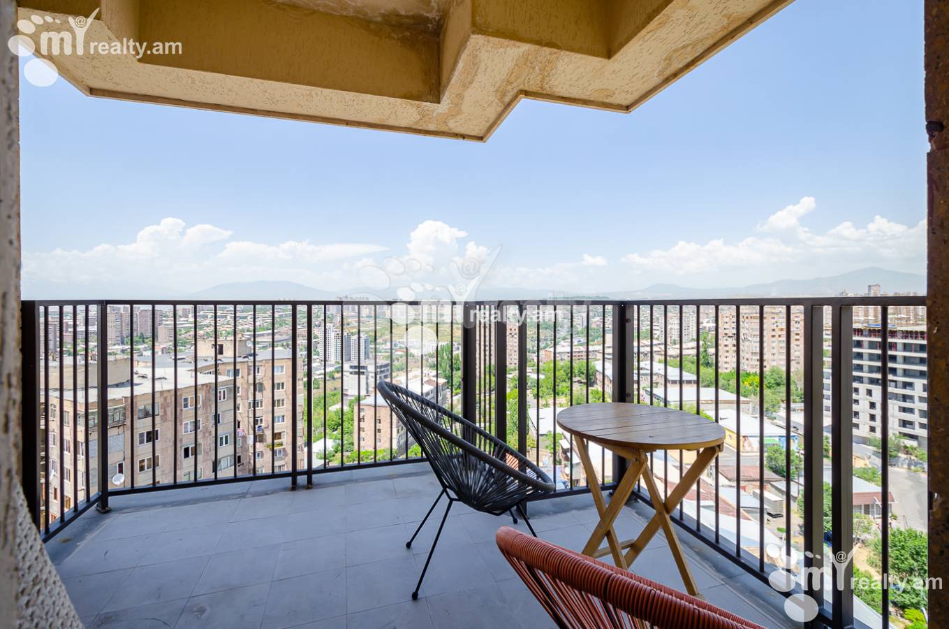 4 սենյականոց բնակարան  Նանսենի փող, Նոր Նորք Երևան, 151151