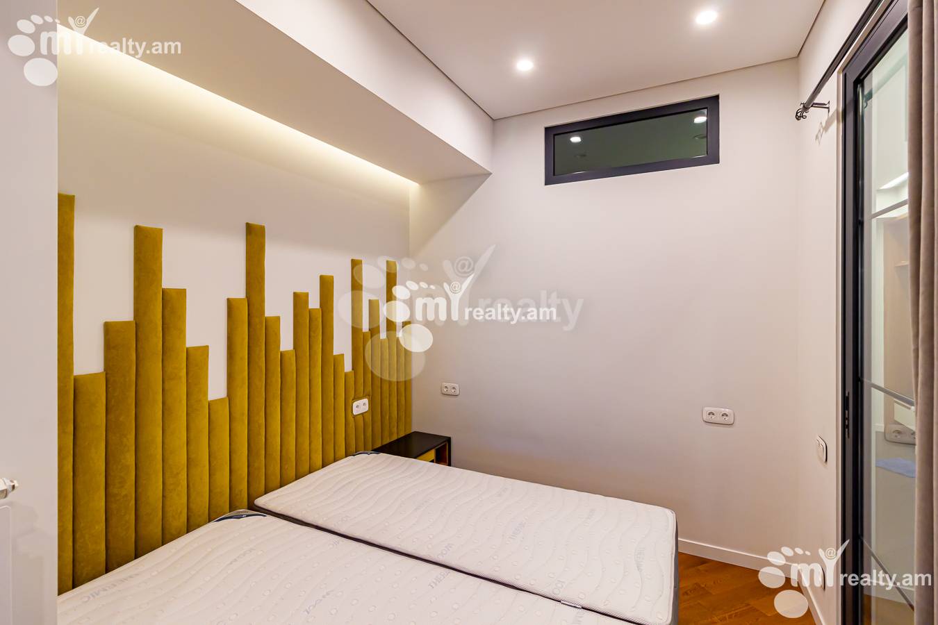 3 bedroom apartment for sale Nalbandyan St, Center Yerevan, 151872