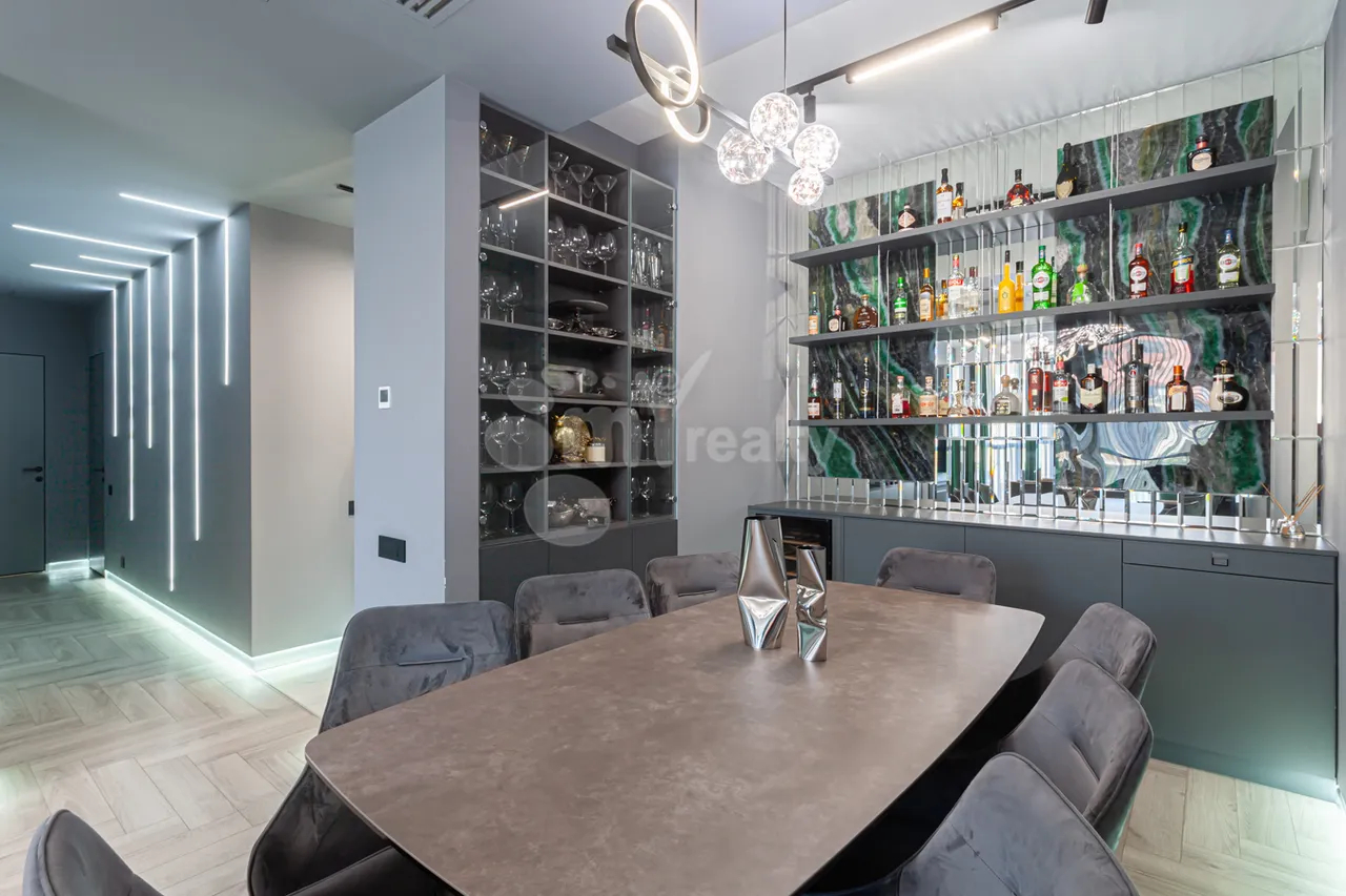 3 սենյականոց բնակարան  Անտառային փող, Կենտրոն Երևան, 160198