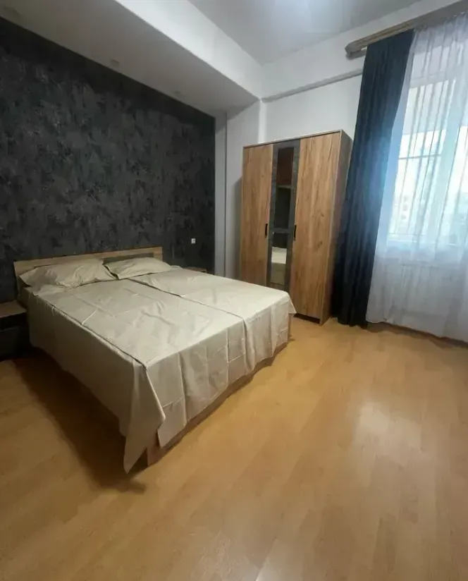 3 սենյականոց բնակարան վարձով Սարյան փող, Կենտրոն Երևան, 161772