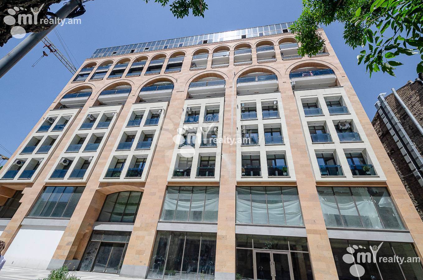 Commercial for rent خیابان آرام, مرکز شهر ایروان, 154473