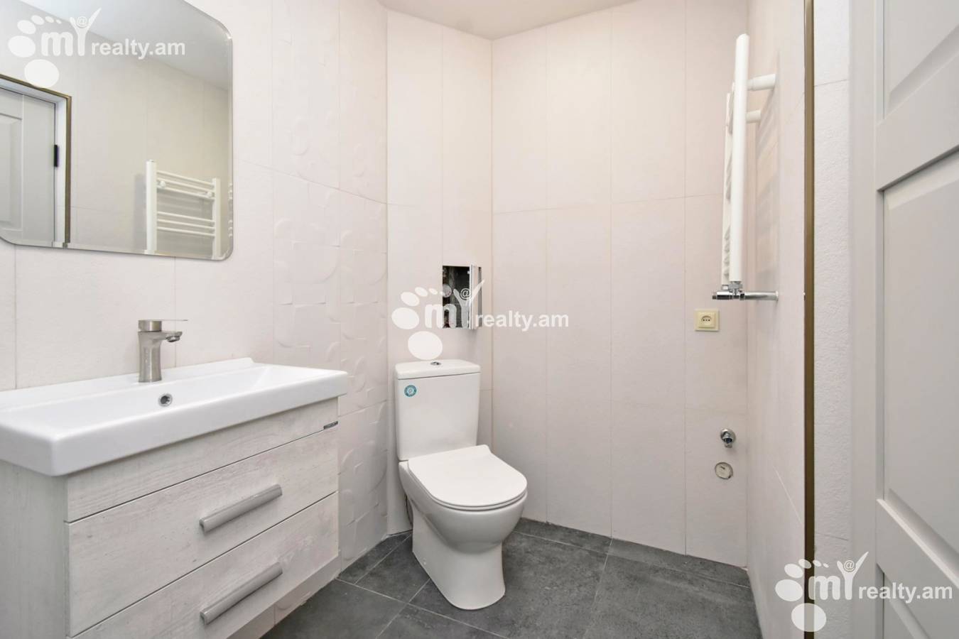 3 bedroom apartment for sale Vratsakan St, Arabkir Yerevan, 158079