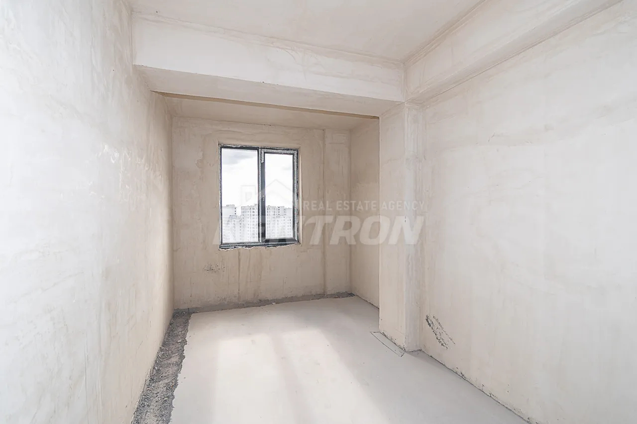 4 bedroom apartment for sale Adonts St, Arabkir Yerevan, 159467