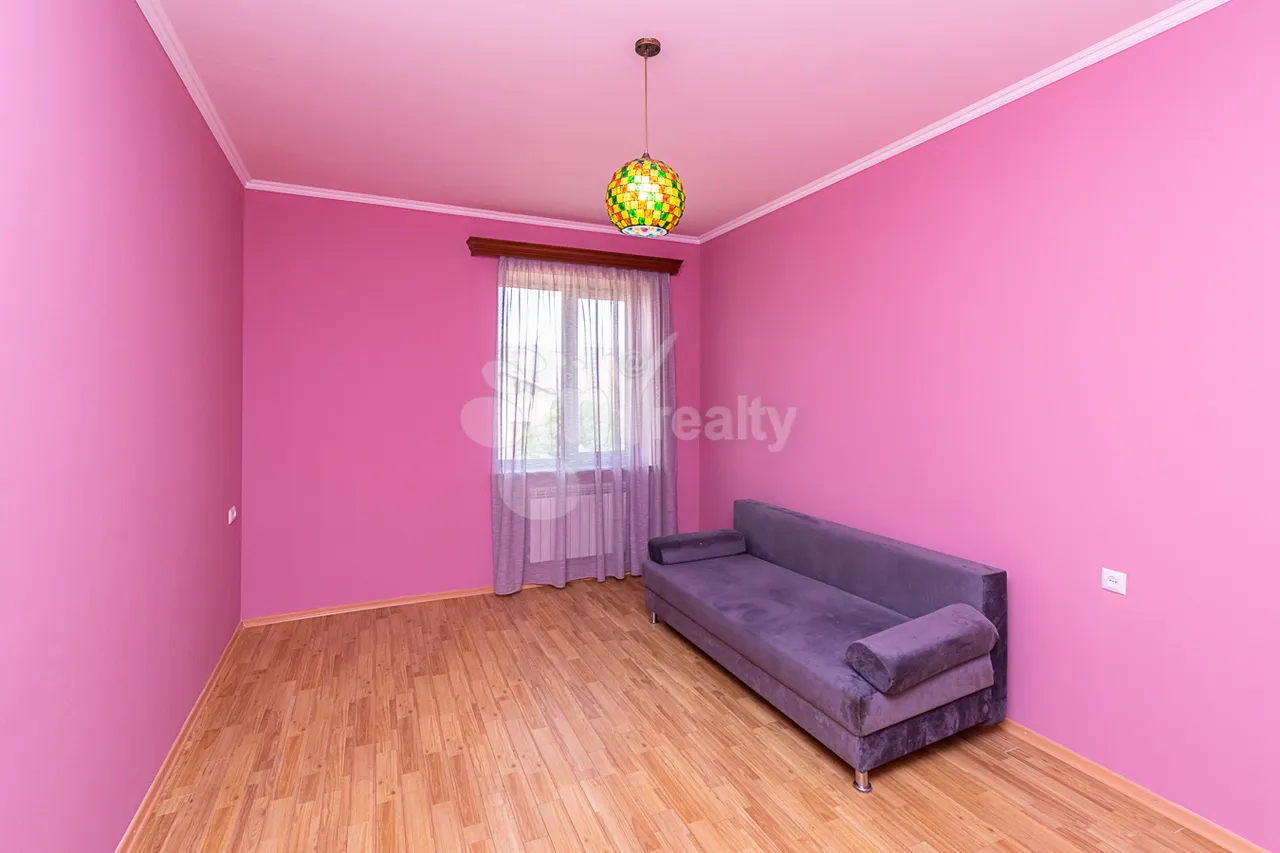 House for sale Melqumov St, Adjapnyak Yerevan, 160638
