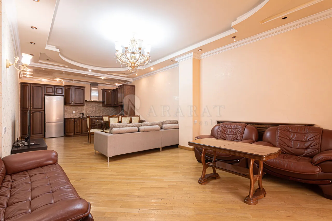 3 սենյականոց բնակարան վարձով Սայաթ-Նովայի պող, Կենտրոն Երևան, 158874