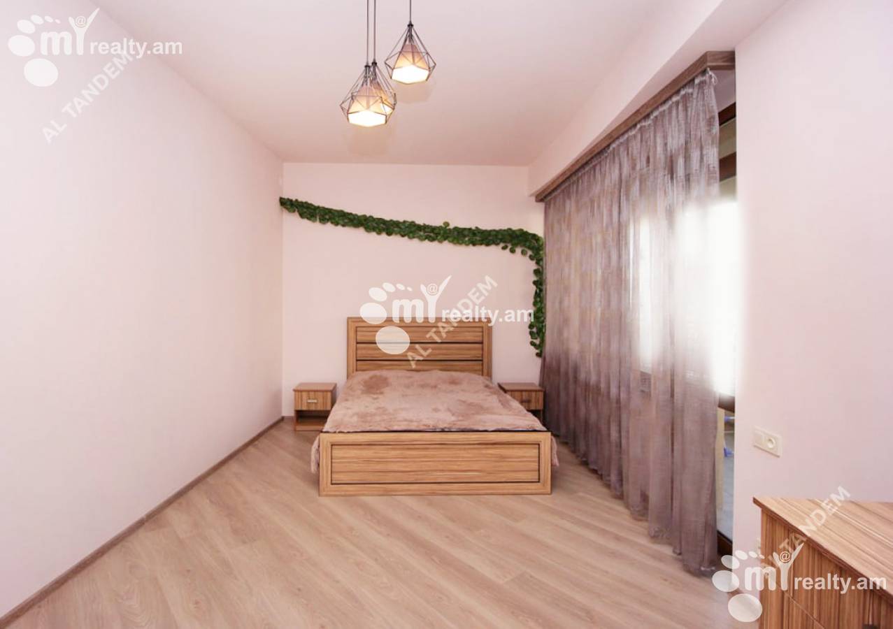 3 bedroom apartment for sale Yekmalyan St, Center Yerevan, 159046