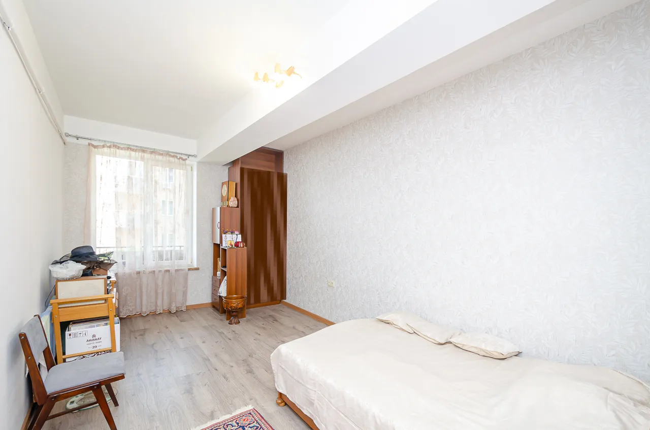 3 bedroom apartment for sale Antarayin, G.Emin St, Center Yerevan, 159762