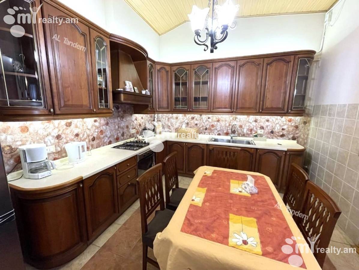 Снять 5 комнатную квартиру Туманян ул, Центр Ереван, 153165