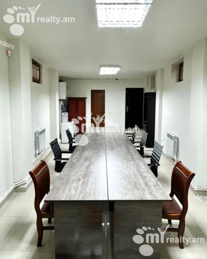 Commercial property for rent Khanjyan St, Center Yerevan, 153870